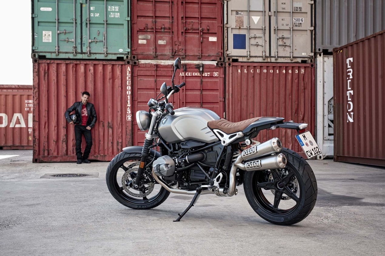 2016-BMW-R-nineT-Scrambler-01
