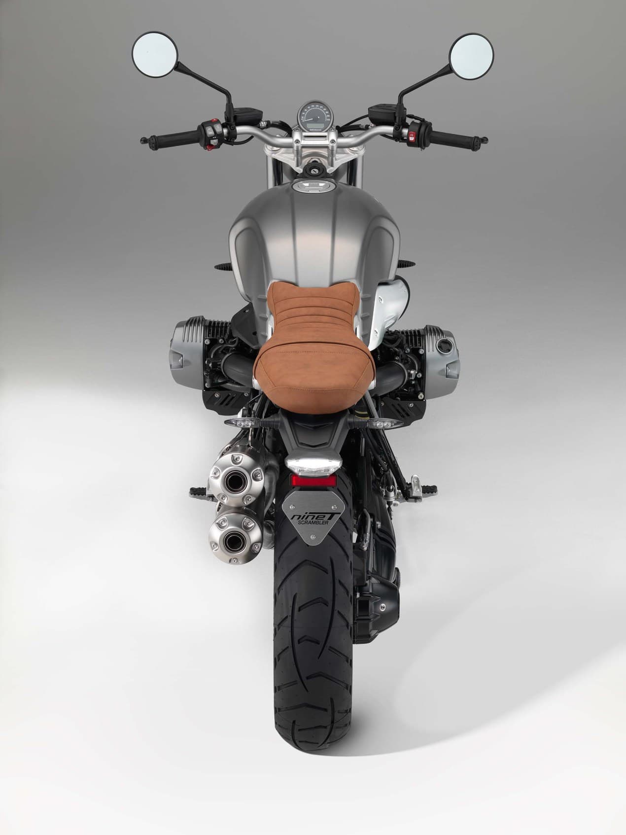 2016-BMW-R-nineT-Scrambler-stills-35