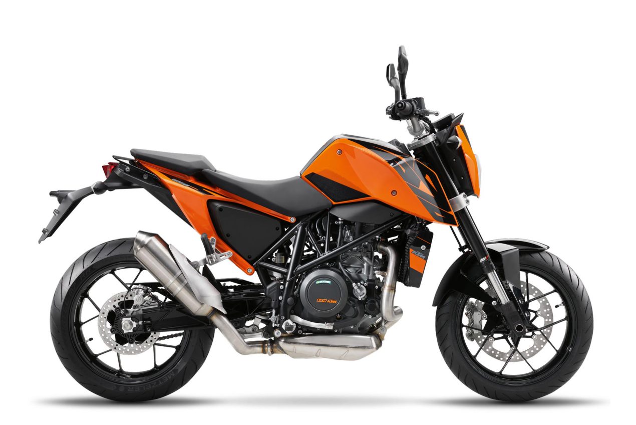 2016-KTM-690-Duke-1