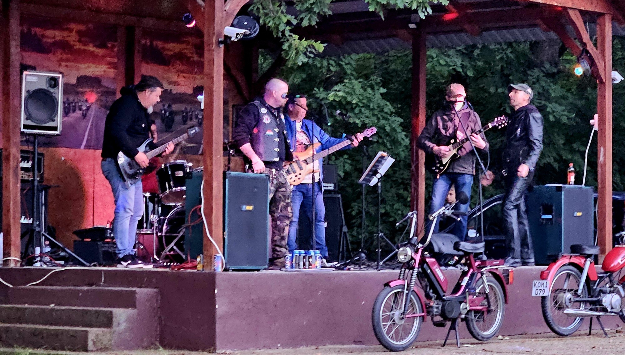 újlőrinc – jóléti tó – motoros étterem és kávézó – 2025-3