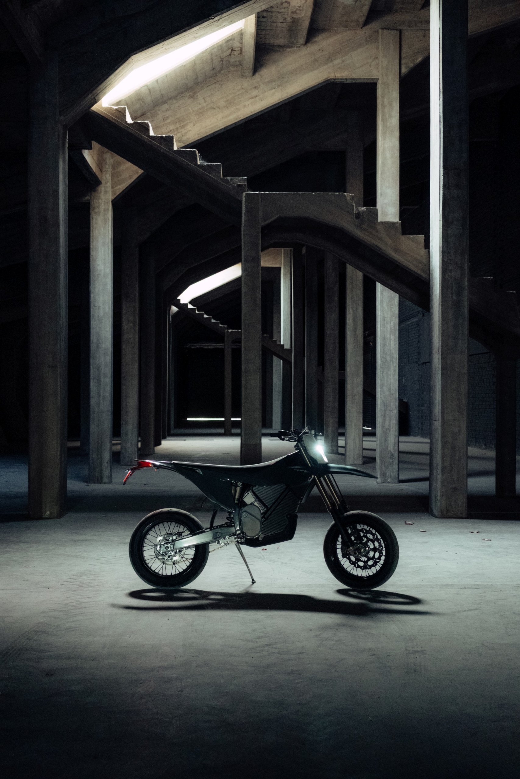 stark varg sm elektromos supermoto magyarország – árak, műszaki adatok-17