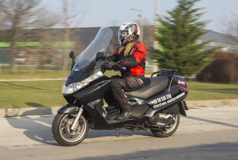 fűthető motorosruha