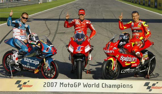 2007 MotoGp world champion stoner, lorenzo, talmácsi gábor 2007 MotoGp world champion stoner, lorenzo, talmacsi gabor