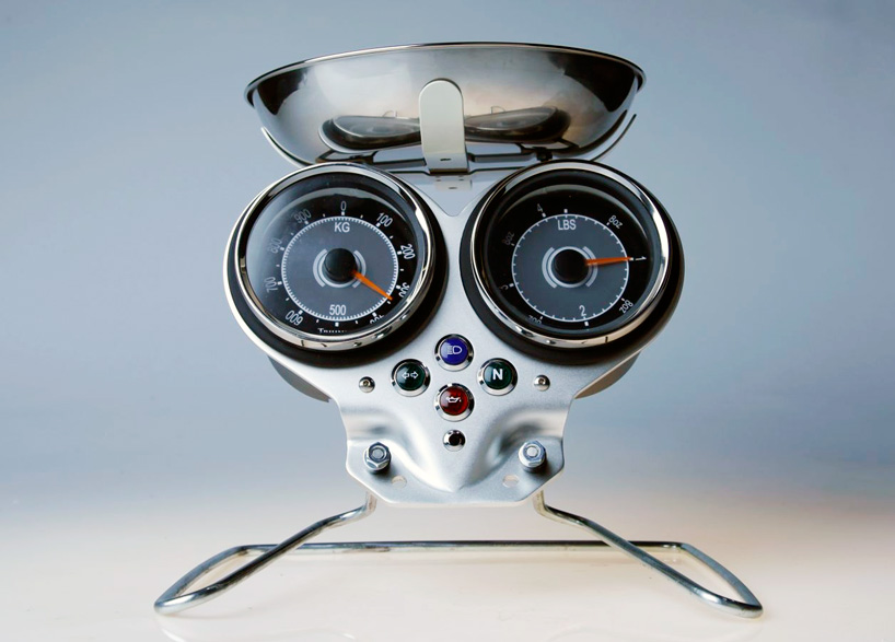 design triumph parts bike motor alkatrész mérleg