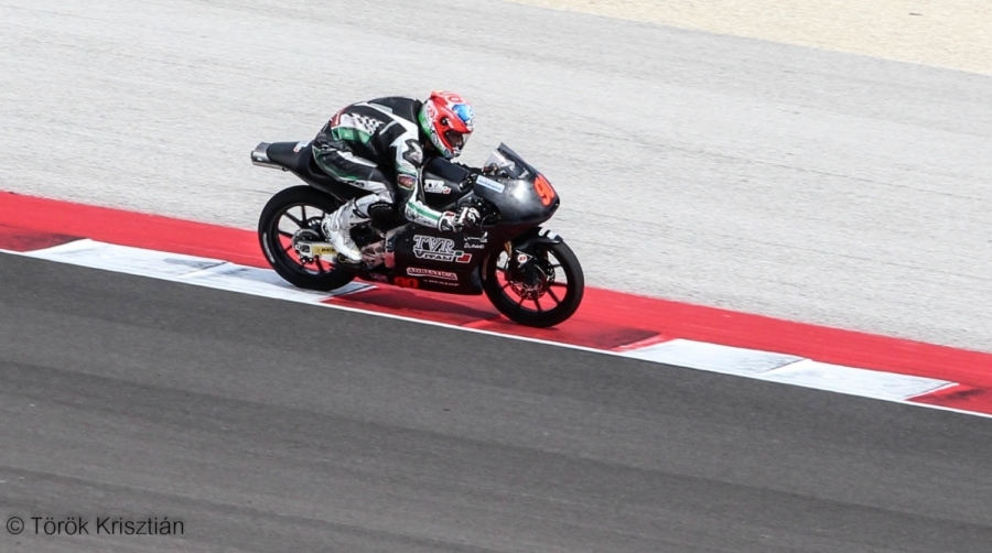 Adrián már a MotoGP-ben is rajthoz állhatott, ahol egy Moto3 kategóriájú géppel bizonyíthatta tehetségét
