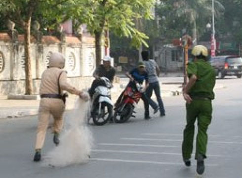 háló-motor-vietnam