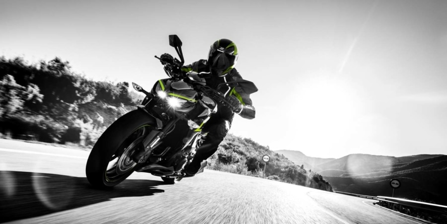 A forma ismerős, de a műszaki tartalom egészen új - ez a legfrissebb Z, a Z1000R