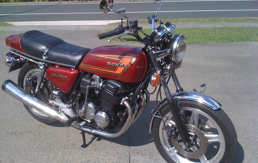 Nem vágytam rá, de mellette döntöttem: Honda CB750. Az idő persze ezt is megszépítette azóta...