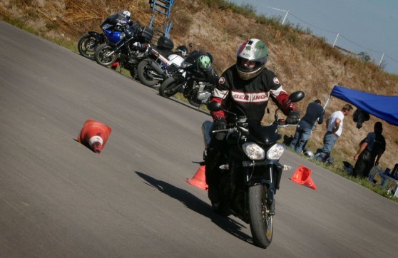 ingyenes-vezetestechnika-motor-2012