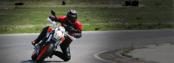 ktm-125-duke-test-2012-2 ktm-125-duke-test-2012