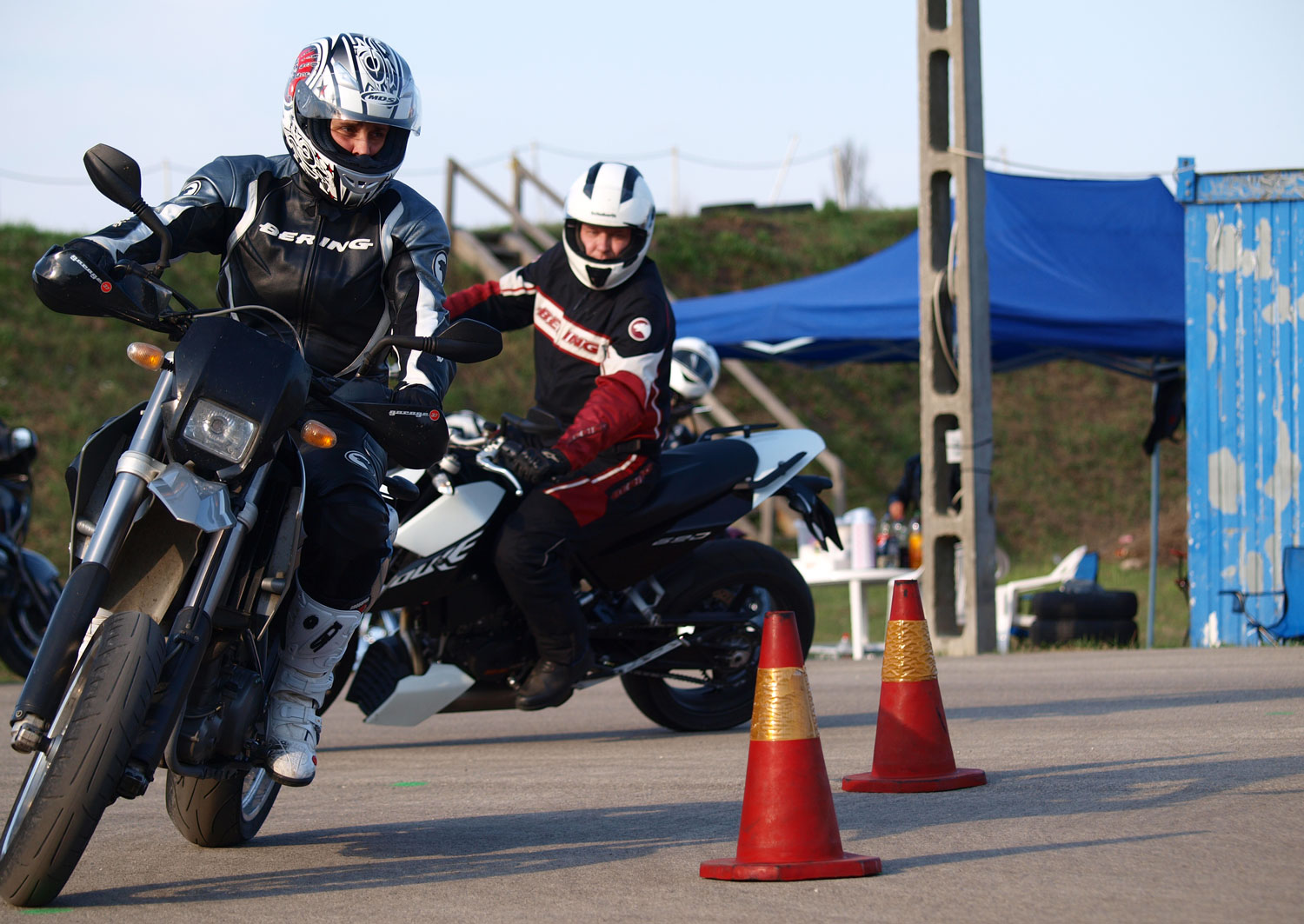 ktm lc4 640 supermoto 690 duke