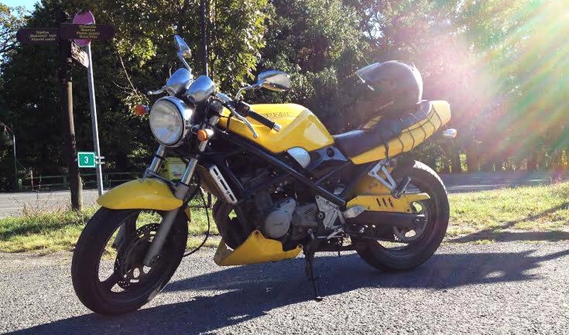 lopott-motor-suzuki-gsf250-bandit
