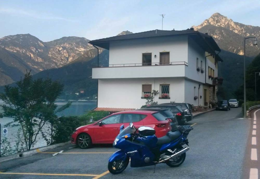 Úton a legendás Stelvio felé - messze még a cél...