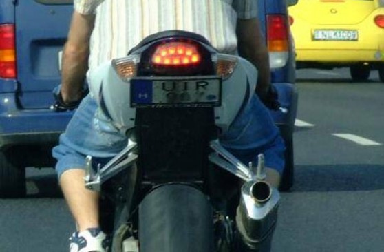 motor-felhajtott-rendszám-bírság