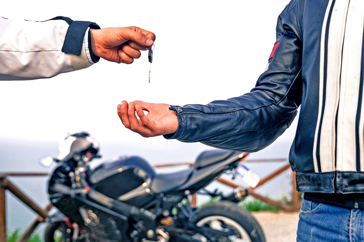 K lcs nadn d A Motorod Ne Tedd Hegylak k