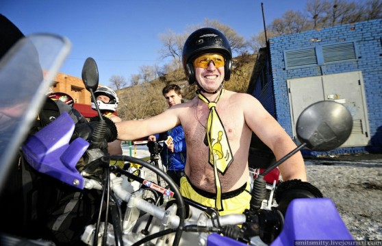 winternudebikers001-16