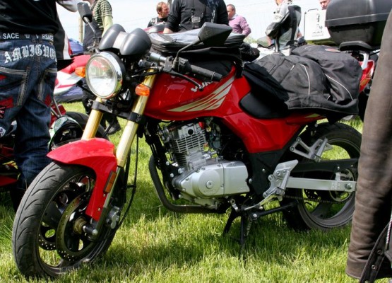 yuki-motorcycle-125-250 yuki-motorcycle-125-250